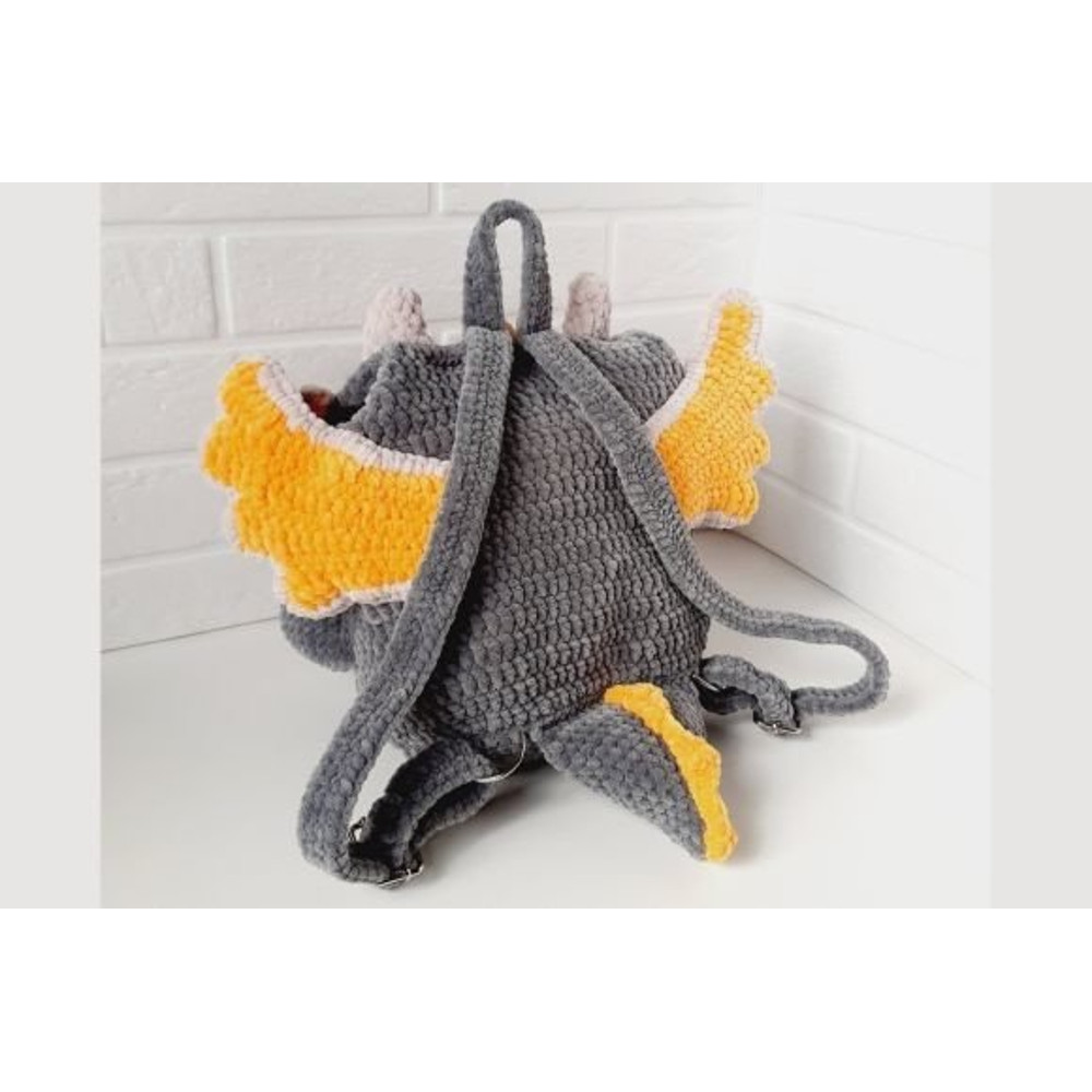 Crochet-pattern-dragon-baby-backpack-Graphics-67870578-5-580x386.jpeg