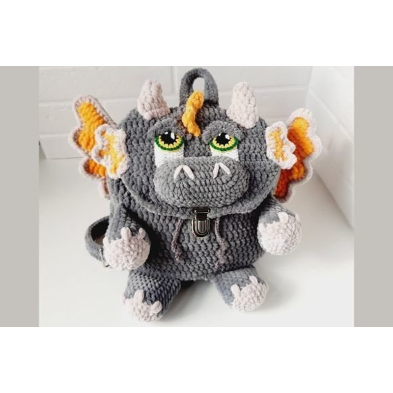 Crochet-pattern-dragon-baby-backpack-Graphics-67870578-4-580x386.jpeg