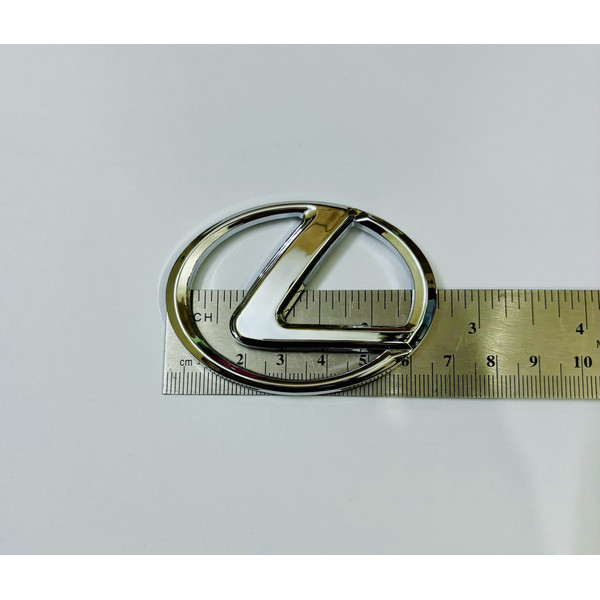 Lexus Steering Emblem 2.jpg