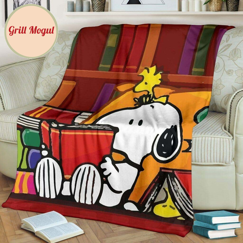 Woodstock Snoopy Reading Book Fleece Blanket Bedding Decor.jpg