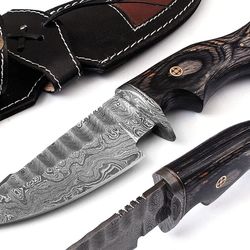 Handmade Hunting Knife Crafted With Real Damascus Steel- Leather Sheath - Knives