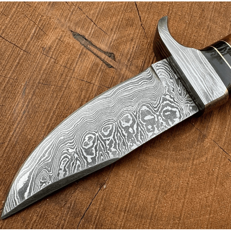 Handmade Damascus Steel Hunting Knife 9 Stag Antler Rosewood Handle Razor Edge Leather Sheath 4