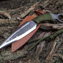 throwing knife. sharp throwing knife. throwing hunting knife. gift for men. high-quality throwing knife for men. throwin