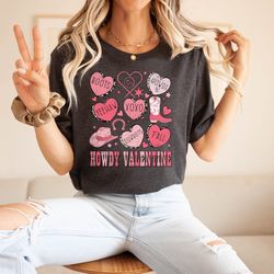 howdy valentine gift, western valentines shirt, cowgirl valentines shirt, valentine hearts, retro valentines sweatshirt,