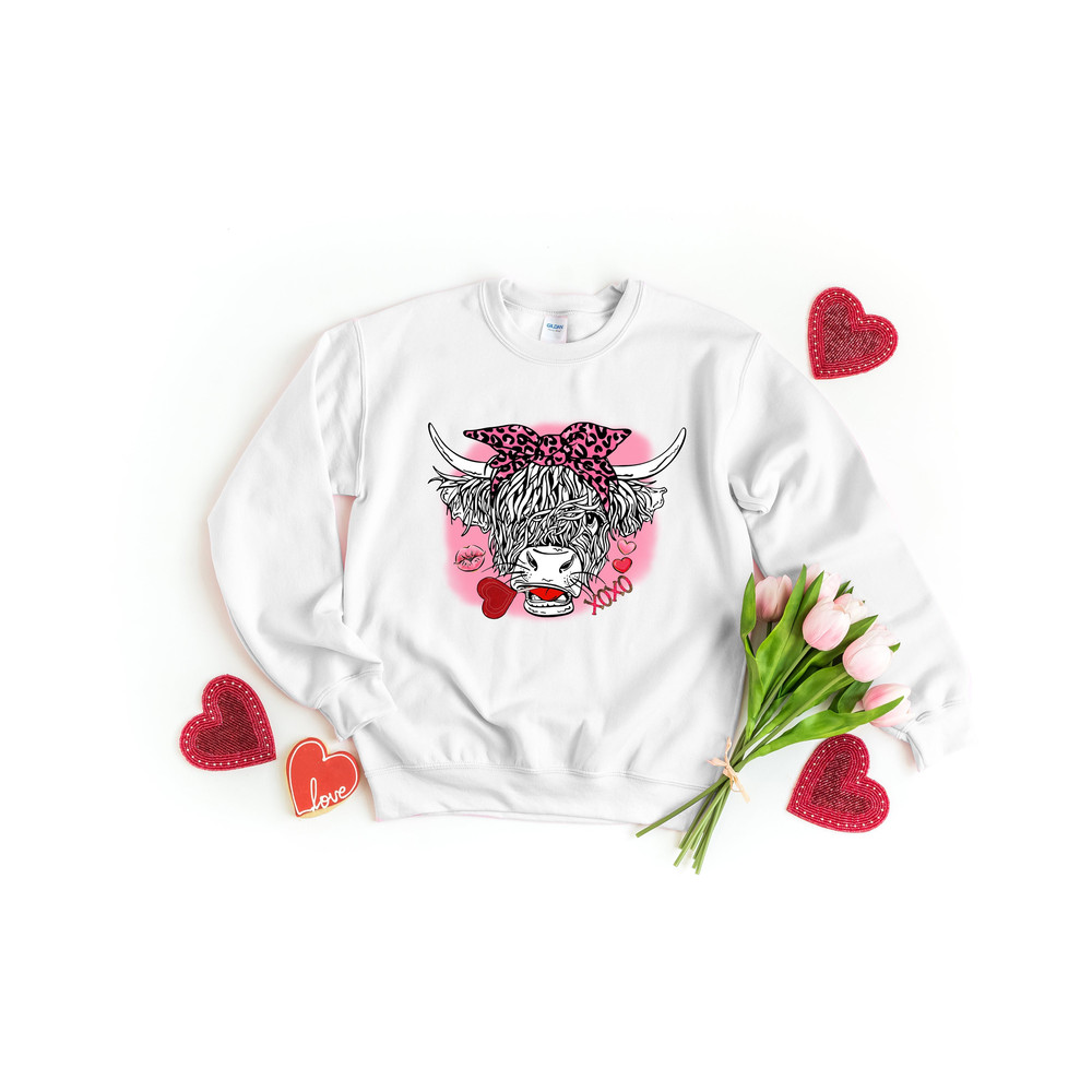 Cute Cow Valentine Shirt, Cow Lover, XOXO Cow Shirt, Valentine Day Shirt, Valentine Day Gift, Cow, Funny Valentine Shirt, Couple Shirts.jpg