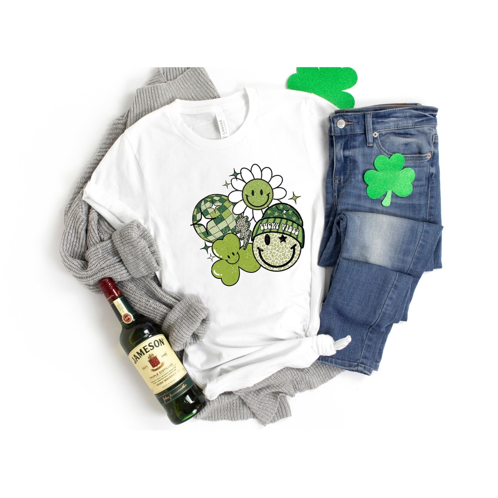 Lucky Vibes Shirt,St Patrick's Day Shirt,St Patty Shirt,St Patty's Day,Shamrock Shirt,Lucky Shirt,Funny St Patricks Shirts,Shirt Women,Smile.jpg
