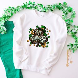 st patricks day leopard shamrock shirt, womens st patricks day outfit, shamrock shirt, cute st patricks shirt, st pattys