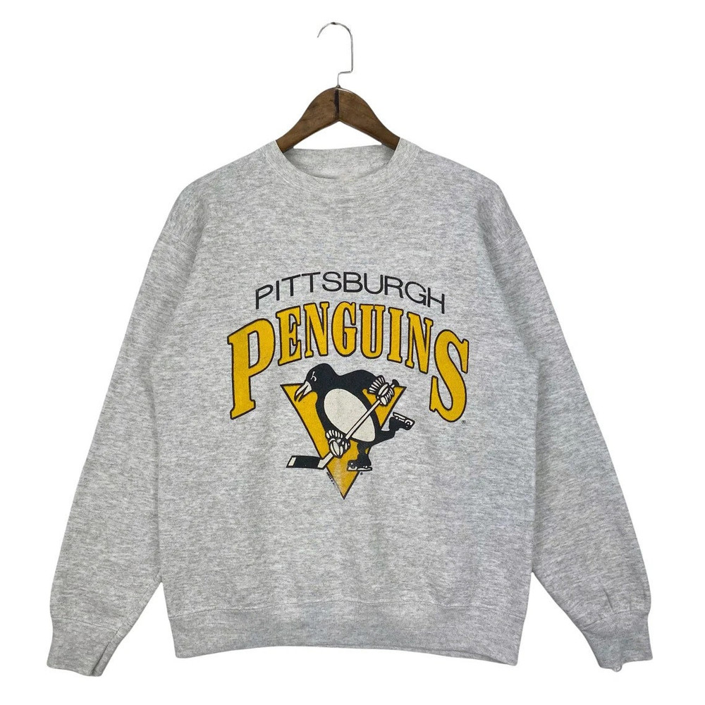 Vintage Boston Bruins Logo Sweatshirt.jpg
