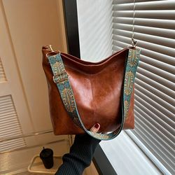 Handmade Woman Tote Bag Geometric Strap Hobo Bag, Classy Vintage PU Shoulder Tote, Handbag for shopping, Zipper Bag tote
