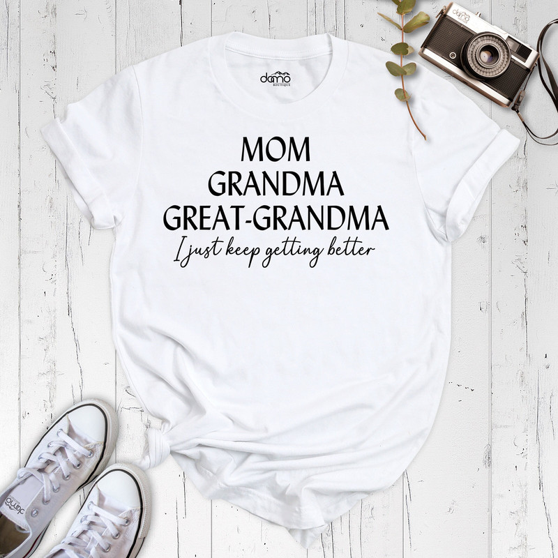 Great Grandma Shirt, Pregnancy Announcement, Baby Announcement, Grandma Tee, Mom Grandma Great-Grandma Shirt, Pregnancy Announcement Tee.jpg