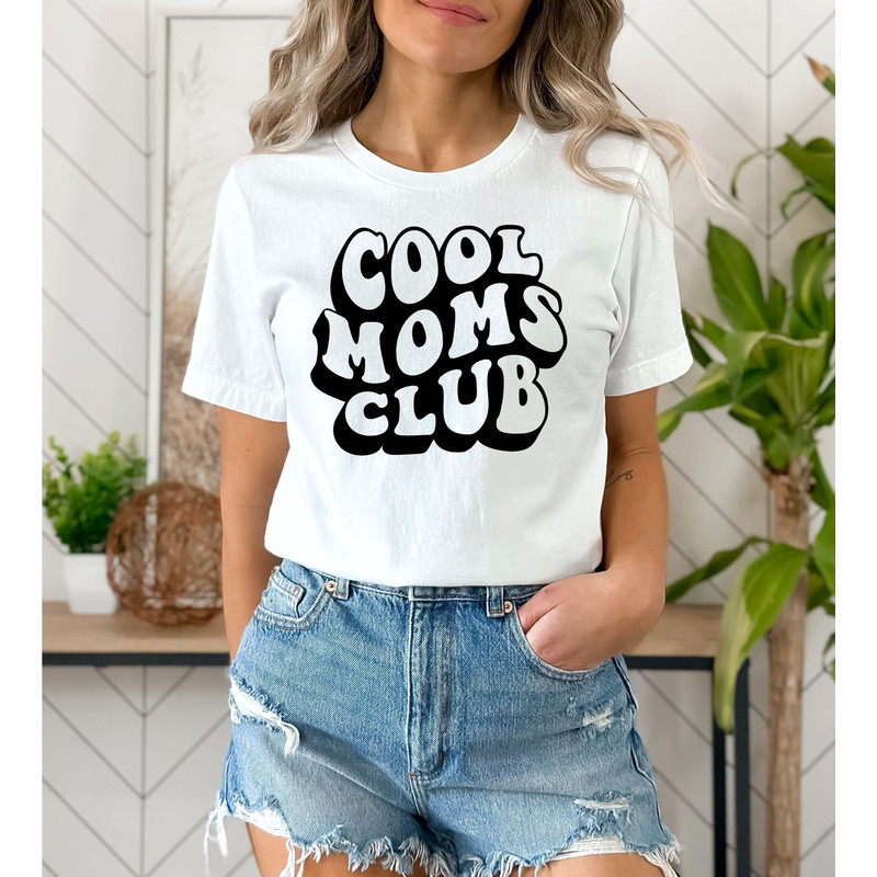 Cool Moms Club Tshirt, Cool Mom Sweatshirt, Mom life tshirt, Moms Sweatshirt, Mom Birthday Gift, Gift For Mom, Mothers Day Sweatshirt.jpg