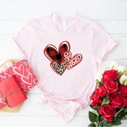 3 doodle heart valentines shirt,leopard heart shirt,valentines day shirt,cute heart shirt women,gift for girlfriend,matc
