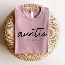 personalized auntie shirt, mothers day gift, auntie tee, funny aunt shirt, gift for aunt, birthday gift aunt, sister shi