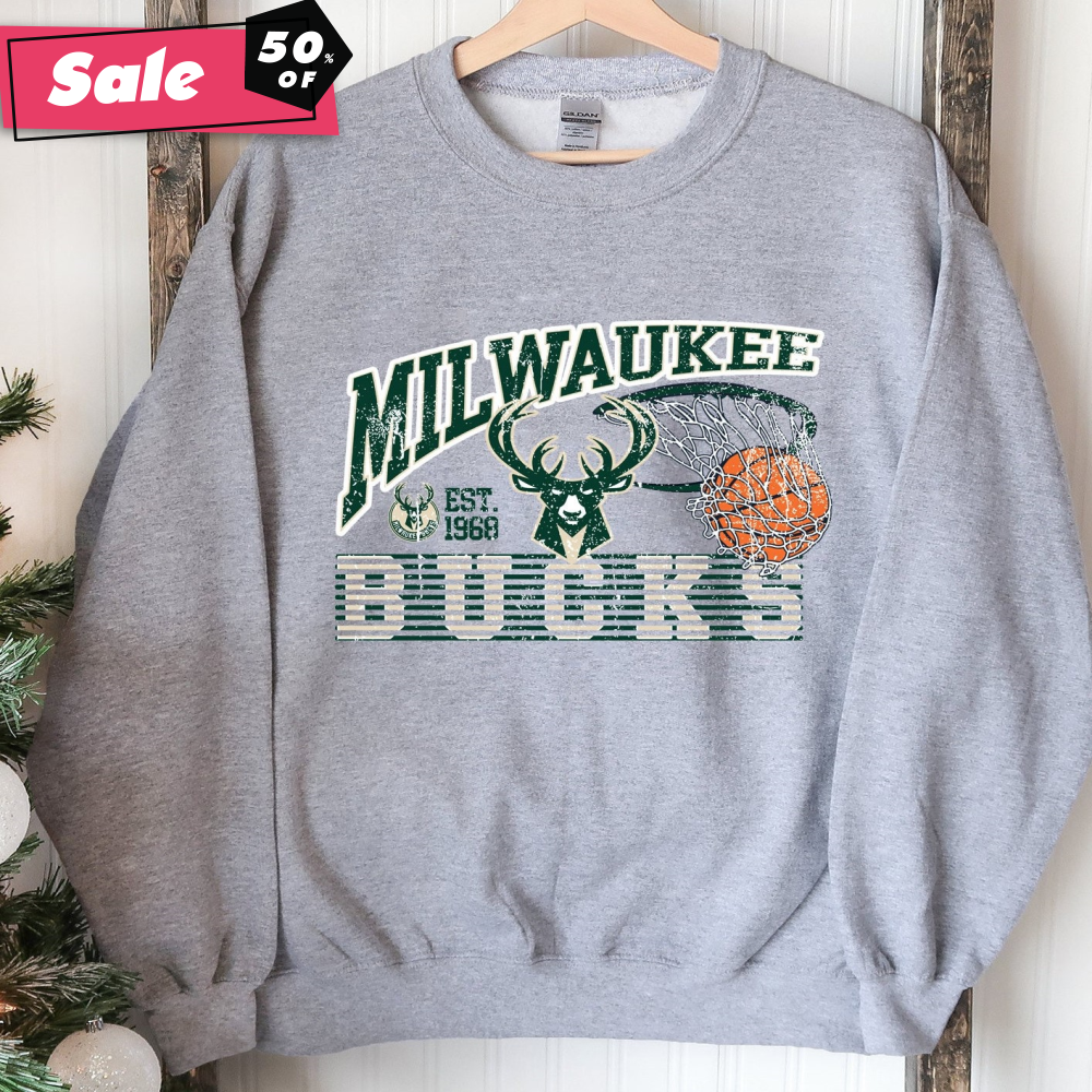 80s Vintage Milwaukee Bucks Basketball Unisex Sweatshirt.jpg