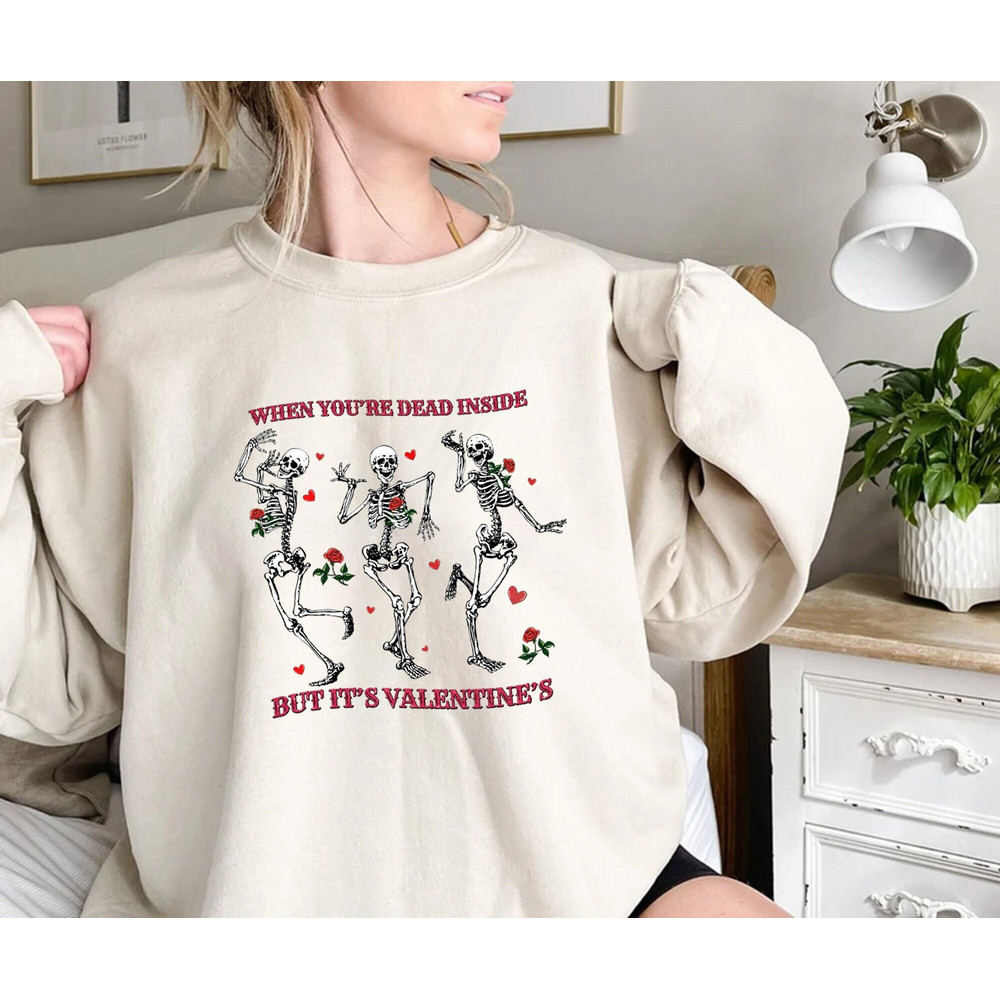 Valentines Day Gift, Cute Valentine Shirt, Valentines Day Tshirt, Love Heart Tee, Gift For Her, Love Valentines Day T-shirt,Valentines Woman.jpg