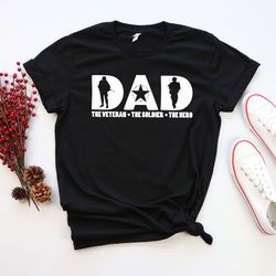 military dad shirt, gift for veteran, military dad gift, the veteran the myth the legend shirt, gift for dad, dad shirt,