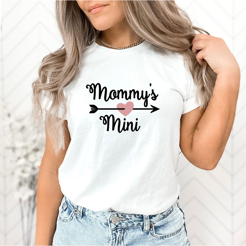 Mommy's Mini Shirt, Mommy Shirt Sweatshirt Hoodie, Mothers Day, Gift For Mom, Mom And Kid Shirt, Cute Mom Shirt, Trendy Mom Tee, Mama Shirt.jpg