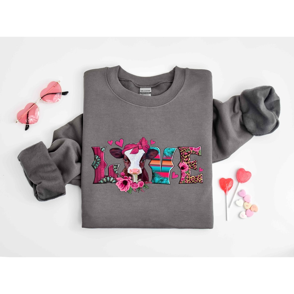 Valentines Day Cow Love Day Shirts For Women , Lips Kiss Tee, Cute Valentine Shirt, Family Squad Christmas Mardi Gras Cat Dog.jpg
