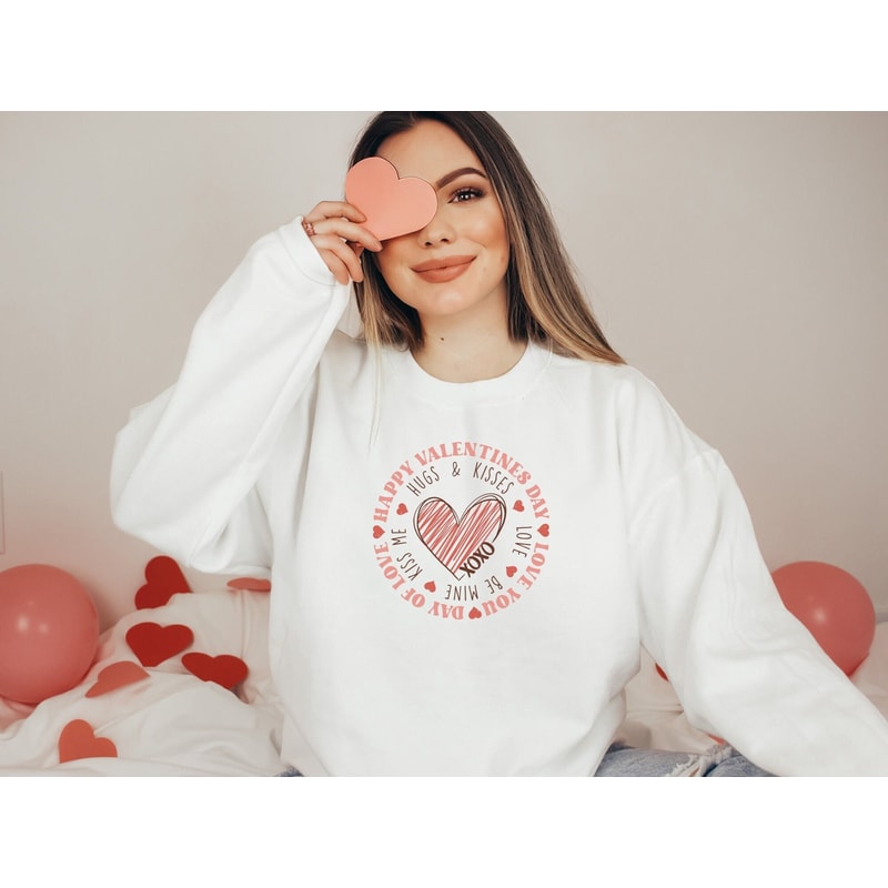 Happy Valentines Day Sweatshirt, Love You Shirt, Valentines Day Shirt, Crewneck Sweater, Woman Gift, Vintage Shirt.jpg