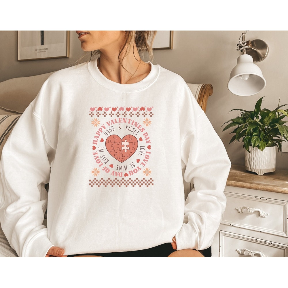 Happy Valentines Sweatshirt, Valentine Shirt, Retro Ugly Sweatshirt, Vintage Valentine, Family Sweatshirt, Couple Gift.jpg