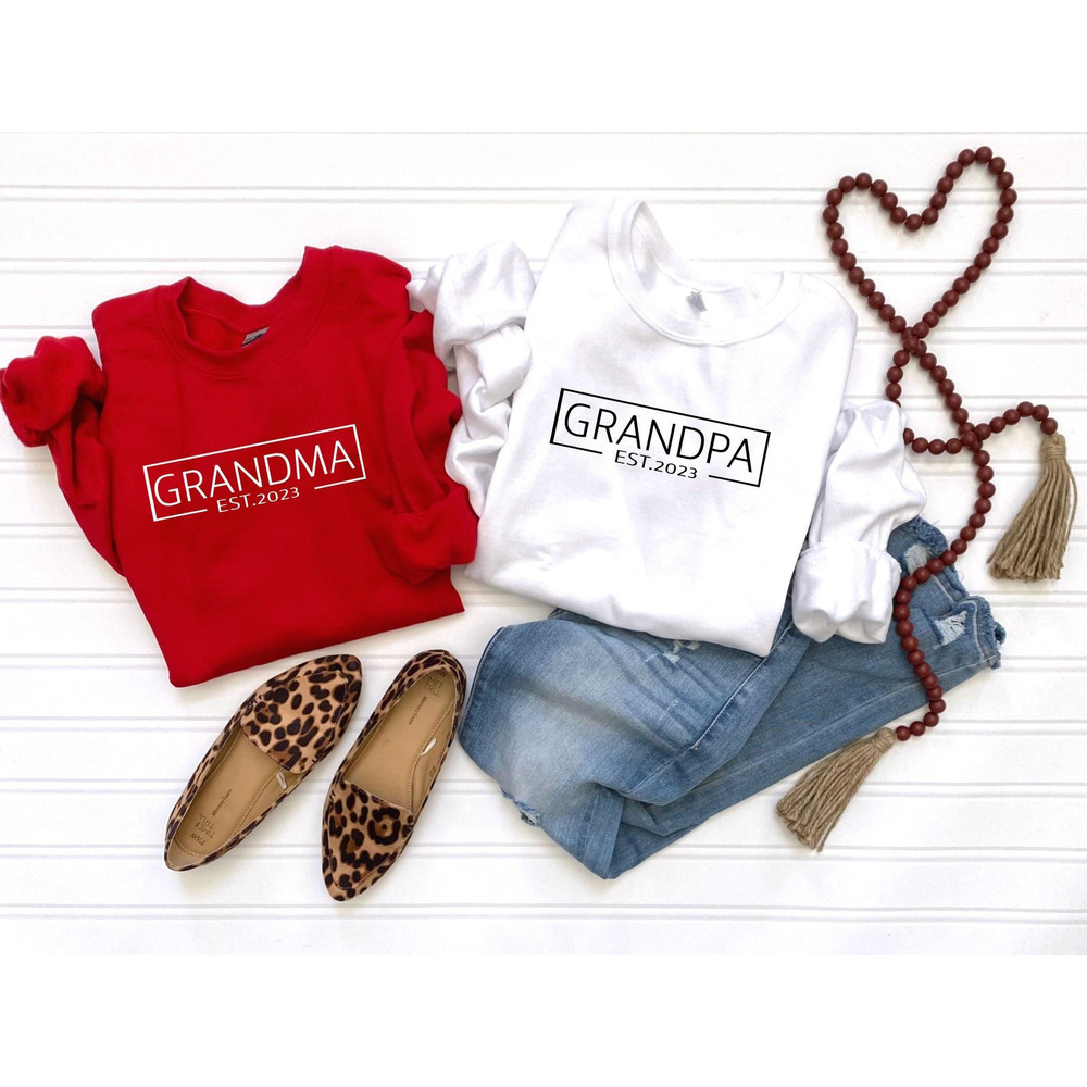 Grandma EST. 2023 Grandpa EST. 2022 Sweatshirt, Grandmother Est. Hoodie, Grandparents Couple Sweatshirts, Baby Announcement Hoodie.jpg