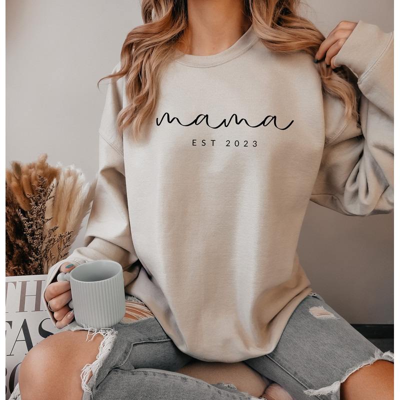 Custom Mama est 2023 Sweatshirt Mama Shirt, Mom Shirt, Mama Sweatshirt, Mothers Day Gift, Mom Life, Gift for Mom.jpg