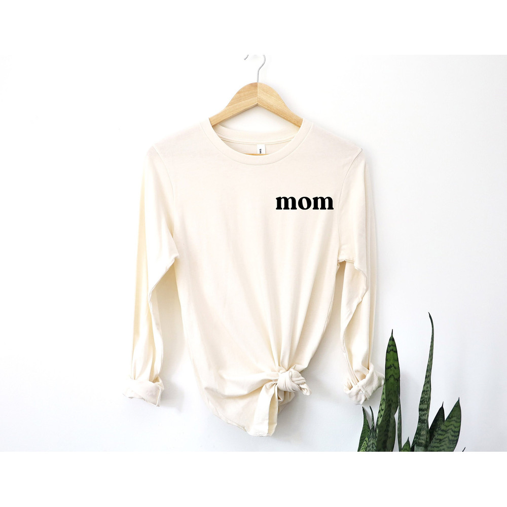 Mom & Dad Long Sleeve Shirt (Serif) Mama Shirts For Women, Dad shirt, Baby Shower Gift, Pregnancy announce, Gift For Mothers Day Gift.jpg