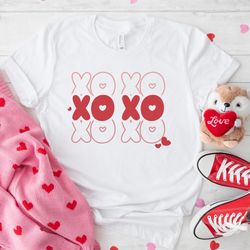 valentines day xoxo heart shirt, valentines day gift, xoxo heart valentines sweatshirt, womens valentine hoodie, valenti