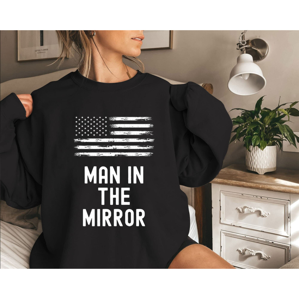 Christian Pulisic Man In The Mirror US Soccer Shirt.jpg