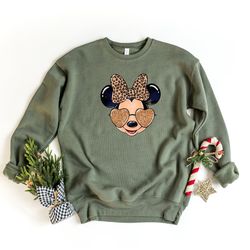 minnie mouse shirt, disney minnie shirt, minnie women shirt, disney shirt, disney gift shirt, disney vacation shirt, dis