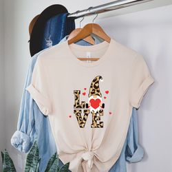 love cute gnome cheetah shirt, valentines day shirt, cute gift for her, valentines day gift, valentine gift, leopard gno
