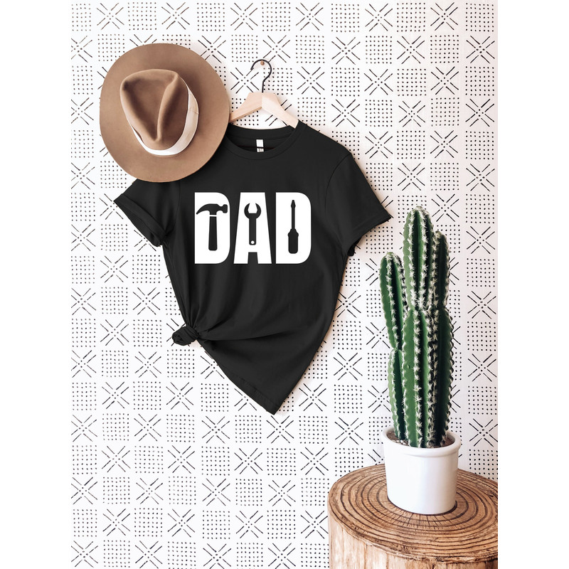 Dad Est 2022 T-shirt, New Dad Shirt, Gift for Dad, Pregnancy Announcement to Dad, Dad Surprise Gift, Dad Gift from Wife, Dad Birthday Gift.jpg