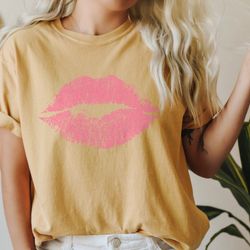 valentines comfort colors shirt, pink lips kiss valentines day shirt gift for her, vintage style valentine tshirt, xoxo