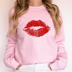 valentines sweatshirt gift for her, red lips kiss valentines day shirt, vintage style valentine sweater, xoxo love women