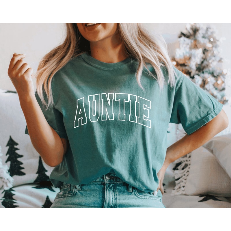Comfort Color Aunt Shirt, Aunt Shirt, Auntie Shirt,Pregnancy announcement, Gift for Aunt, Pregnancy reveal to Aunt, Cool Aunt Shirt.jpg