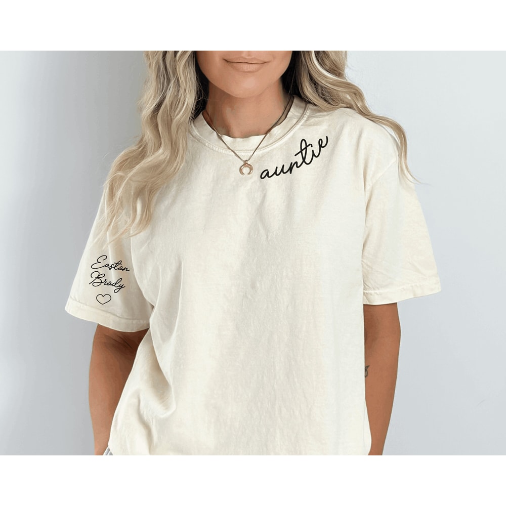 Comfort colors Auntie shirt,Auntie shirt,Gift for Her,Custom Auntie neck shirt with kids name on sleeve,Personalized Auntie Shirt.jpg