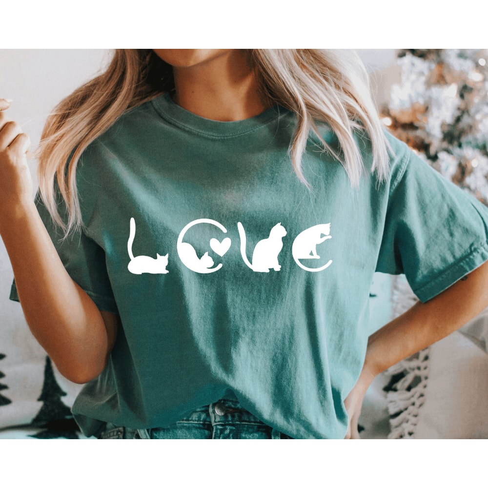 Comfort colors cat mom shirt,Cat Mama Shirt, Mothers Day Shirt,Cat Mom Shirt, Cat Shirt, Cat Lover,Cat Lover Gift, Cat Shirt,Gift For Mom.jpg