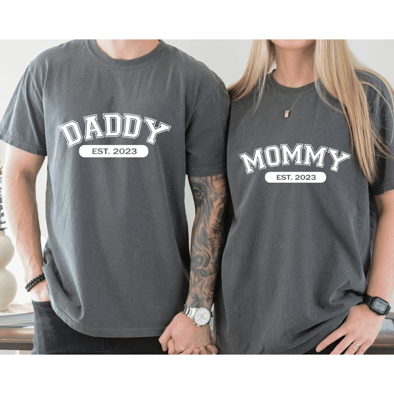 Comfort Colors Mama Established 2023 Shirt, New Dad Shirt, Gift for New Mom, Pregnancy Announcement Shirts, Mommy Est 2023, Daddy Est 2023 1.jpg
