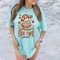 comfort colors pumpkin pie for two please shirt, thanksgiving pregnancy reveal, pregnancy announcement, pregnant thanksg