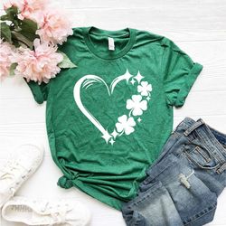lucky shamrock heart shirt, shamrock shirt, st paddys day shirt, slainte sweatshirt, saint patricks day,  st patricks da