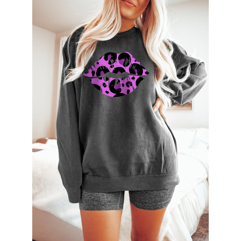 Cute Lips, Leopard Sweatshirt, Kissing Sweatshirt, Comfort Colors® Tee, Gifts for Girlfriend, Valentine Leopard, Love Sweatshirt.jpg