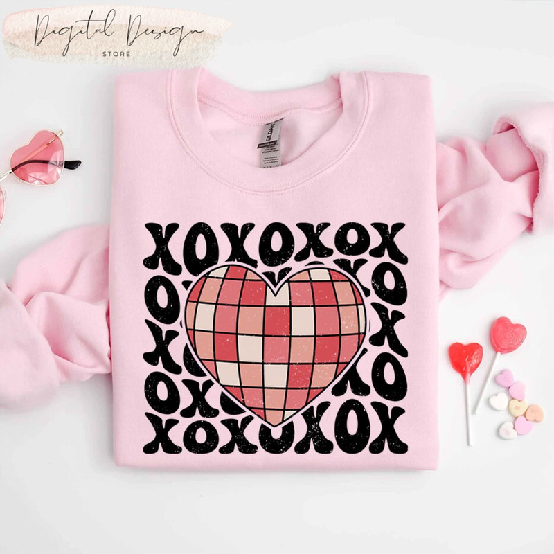 Comfort Colors Xoxo Sweatshirt,Love sweatshirt, Valentines Day Gift, Xoxo Tee, Gift for Her,Valentines Day Sweatshirt, Wife Gift,Xoxo Shirt.jpg
