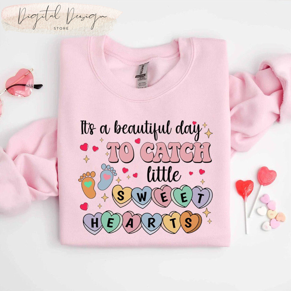 Comfort ColorsIt's A Beautiful Day To Catch Little Sweet Hearts Midwife Doula Shirt, upid's Favorite Midwife Nurse,Bith Doula Valentines Day.jpg