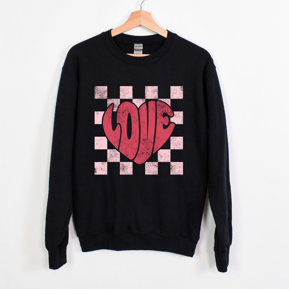 Retro Love Shirt, 80s Valentines Day Shirt, Lover Shirt, Valentines Day Shirt, Heart Tee, Cute Valentine Shirt, Singles Day Shirt.jpg