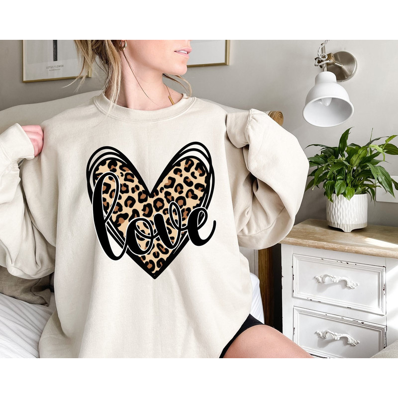 Valentine's Day Leopard Heart Love Sweatshirt, Cheetah Love Heart Sweatshirt, Valentine's Day Couple Sweatshirt,Cute Love Gift for Valentine.jpg