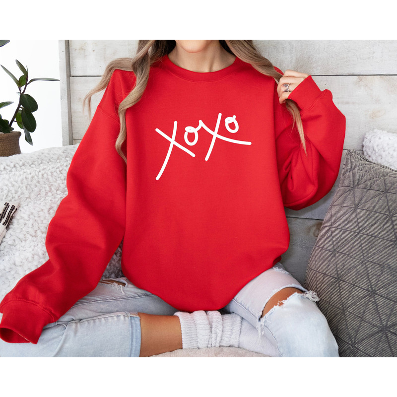 XOXO Sweatshirt, Valentine's Day Sweater, Love Sweatshirt, Xoxo Crewneck, Gift for Her, Red Sweatshirt, Valentine Crewneck, Vday Sweater.jpg