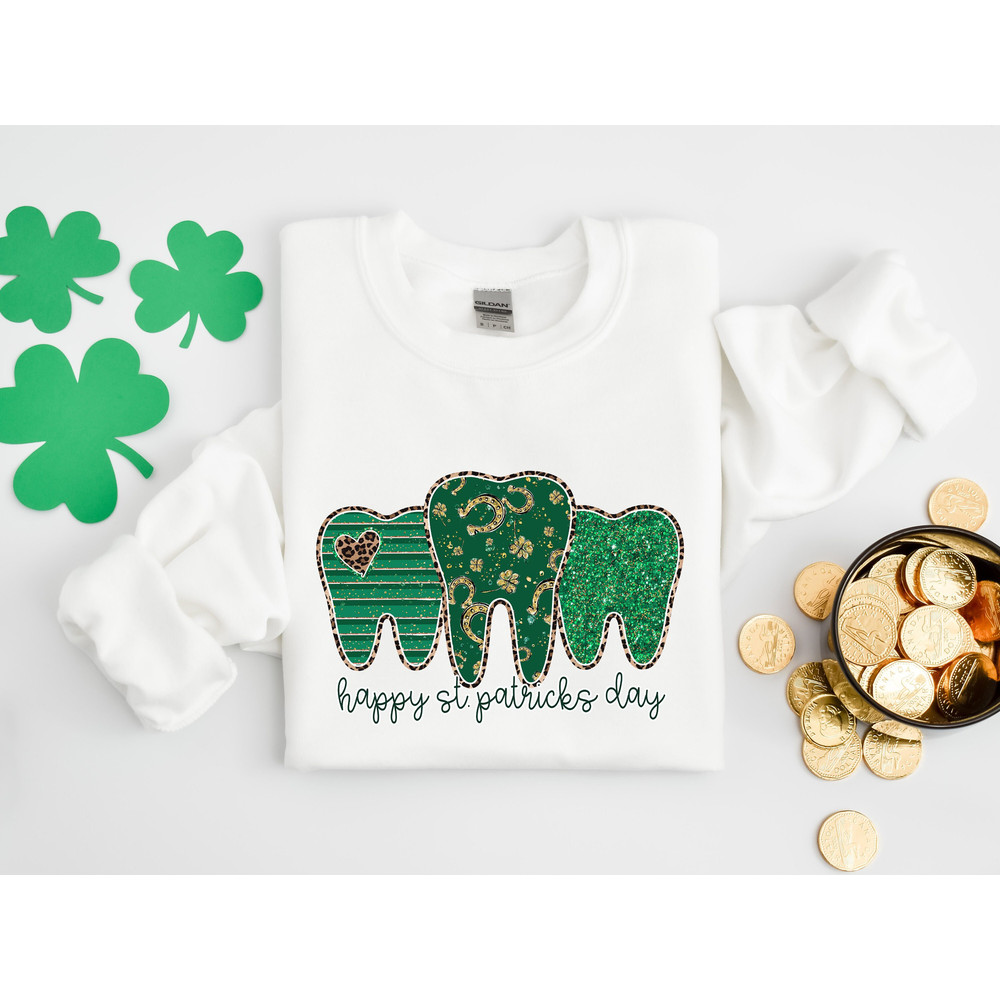 Dentist St Patricks Day Shirt,St. Patricks Day Shirt,Shamrock Lucky Lips,Four Leaf Clover,Shamrock Shirts,Patrick's Day,Irish Tshirt.jpg