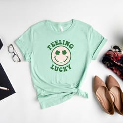 feeling lucky shirt, retro feeling lucky shirt, lucky tshirt, st patricks day shirt, st patricks shirt, patricks day tsh