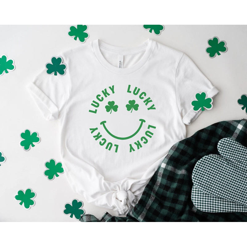 Lucky shamrock shirt,shamrock shirt, Lucky Shirt, st paddys day shirt, saint patricks day, st patricks day, irish shirt, feeling lucky shirt.jpg