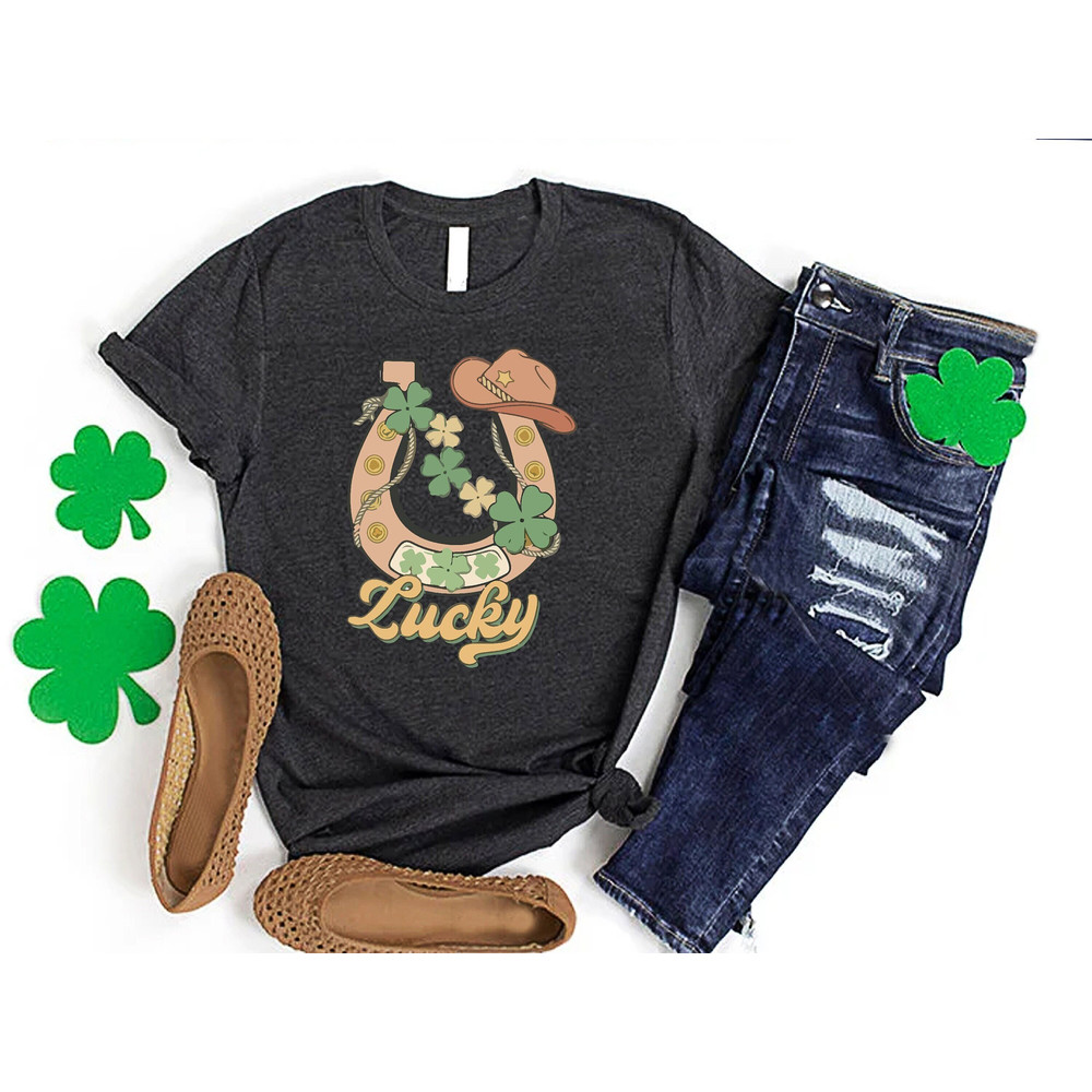 Lucky Retro Shirt,St Patricks Day Gift,Lucky Horseshoe Retro Tshirt,Women St Patrick,Shamrock T-Shirt,Cowboy Hat Tee,Western Cowgirl Apparel.jpg